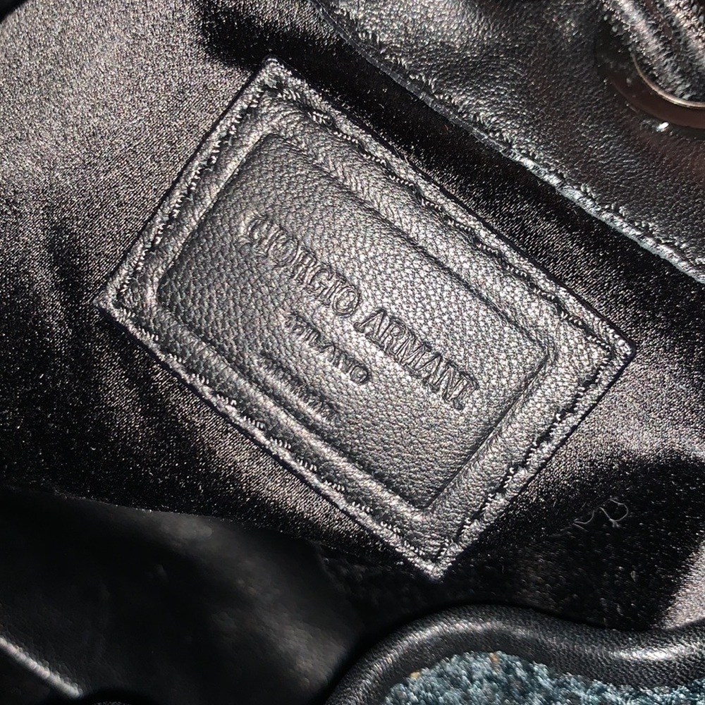 Giorgio Armani purse - Picture 9 of 14